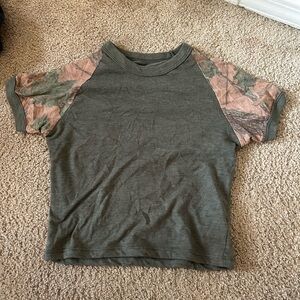 Cropped Camouflage Sleeve T-Shirt